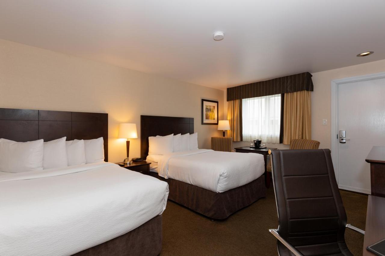 Quality Inn & Suites มาตาเน ภายนอก รูปภาพ