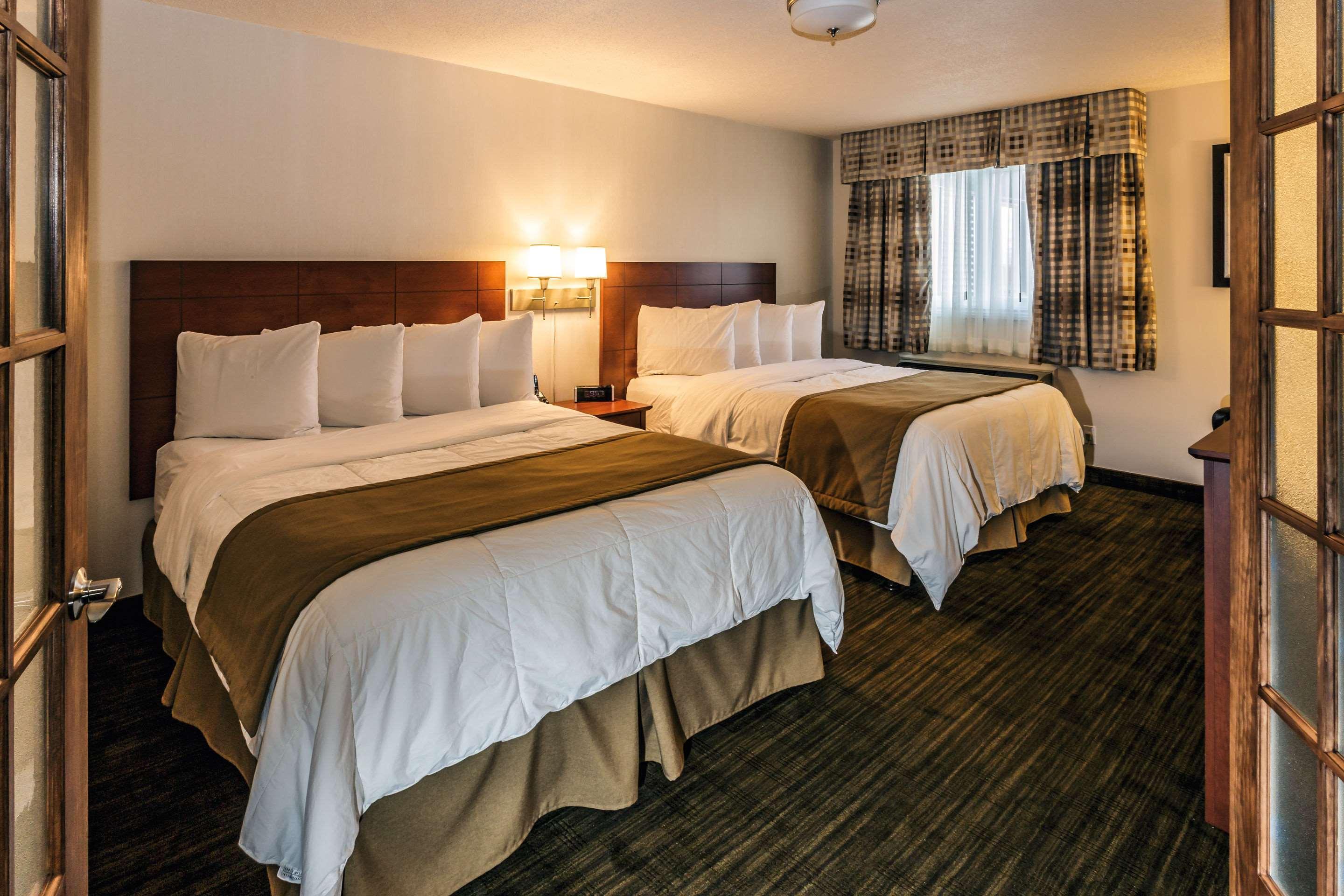 Quality Inn & Suites มาตาเน ภายนอก รูปภาพ