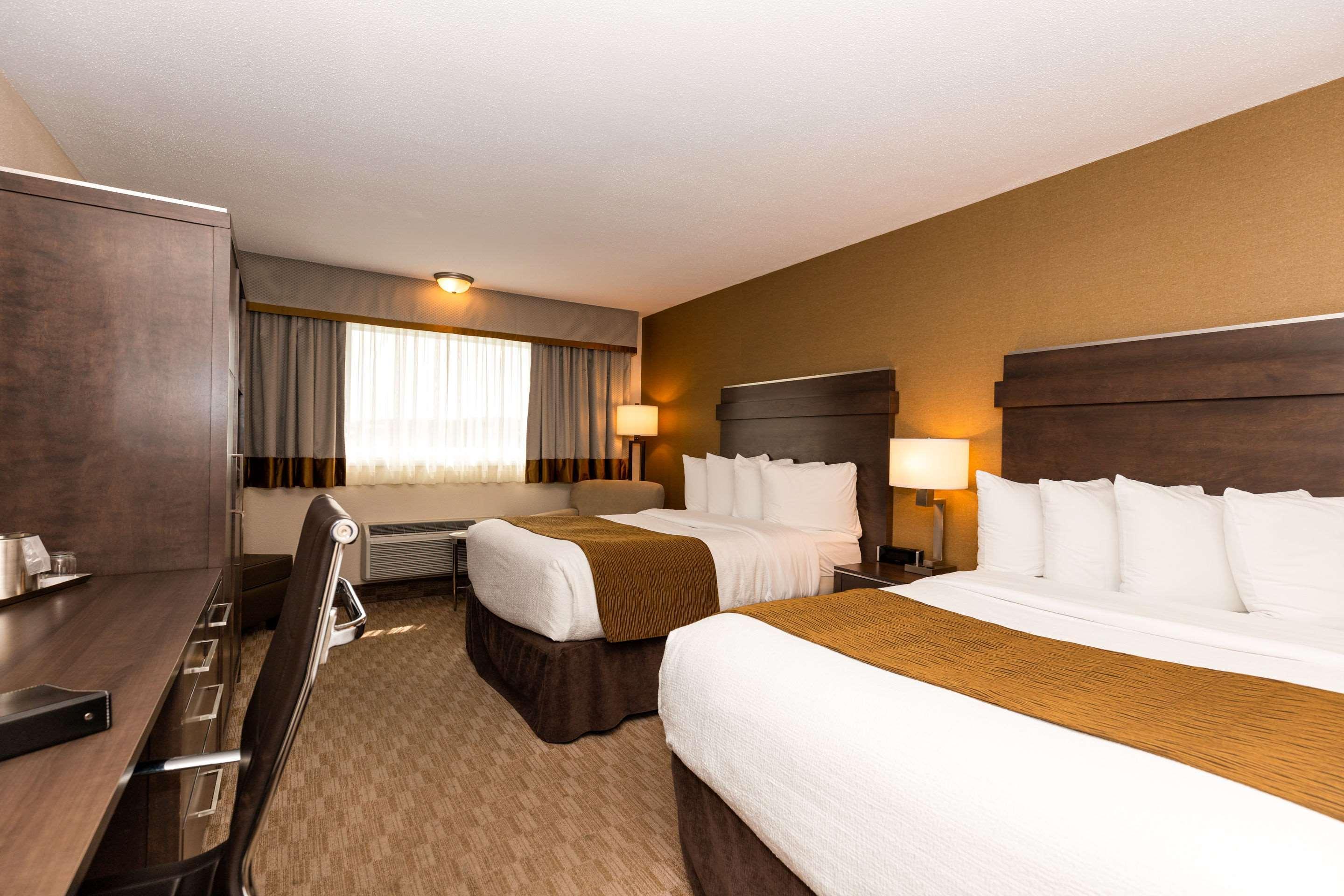 Quality Inn & Suites มาตาเน ภายนอก รูปภาพ