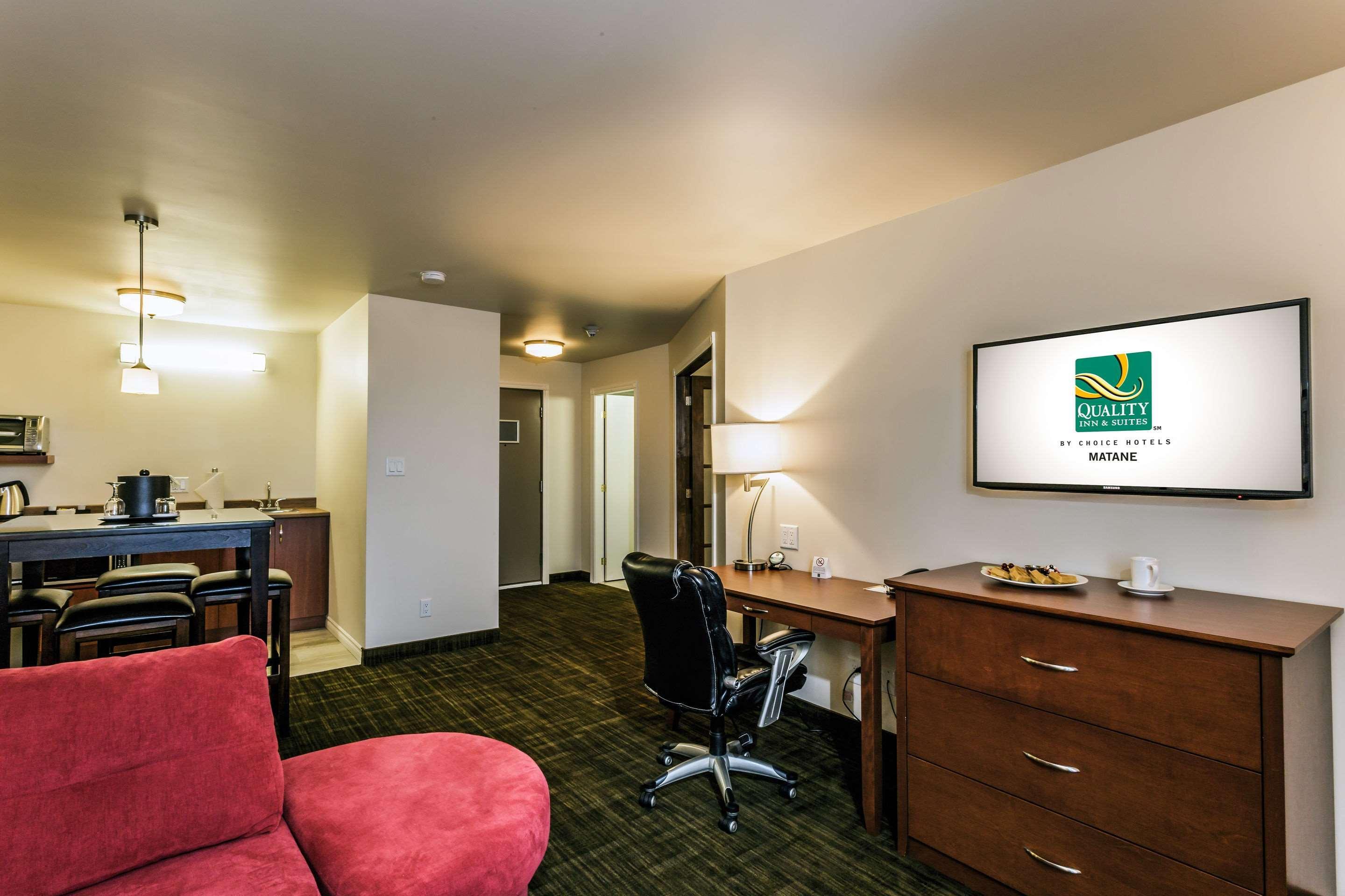 Quality Inn & Suites มาตาเน ภายนอก รูปภาพ