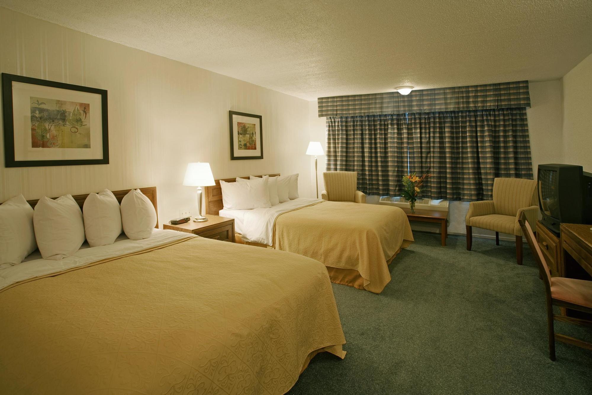 Quality Inn & Suites มาตาเน ภายนอก รูปภาพ